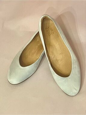 UEC• Naturalizer• Women’s 11w•Sage Faux Suede Round-Toe Ballet Flats